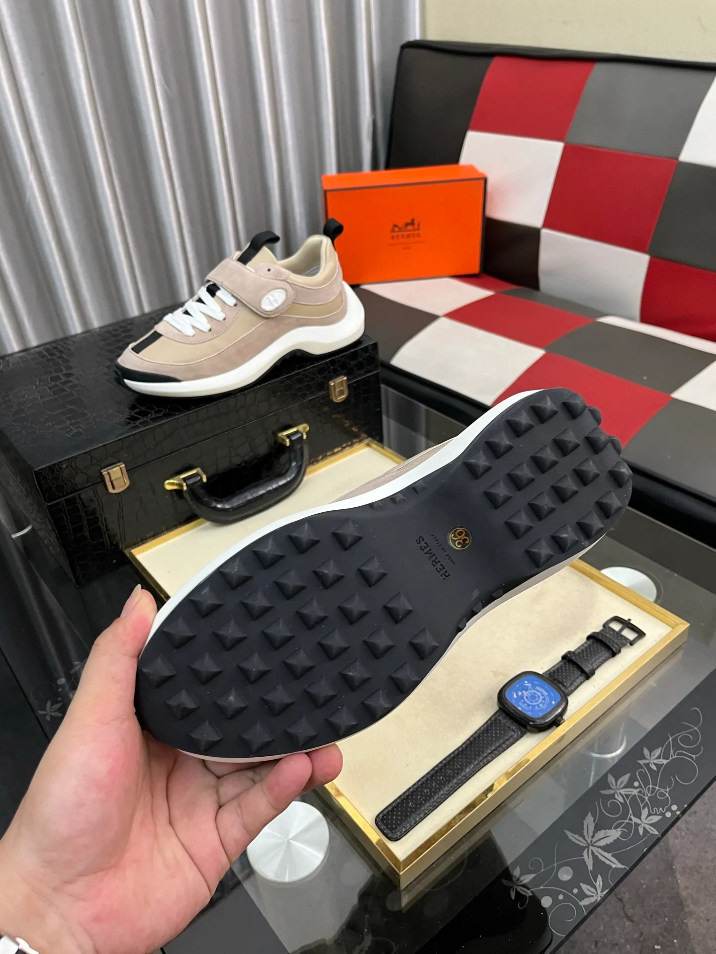 Men's shoes 💰660⌚️⌚️【HERMES】Hermès - High-end quality original order·Casual sports shoes -Upper: 🔝Nappa calfskin, suede calfskin, shoe body sewn brand ´H´ totem, tongue brand logo cloth label -Inner: water-dyed cowhide -Outsole: ultra-light TPU foam rubber; two-color molded outsole -Ultra-high quality control and fine workmanship: outstanding (high-end, noble and classy) -Size: 36-44 (45, can be customized)